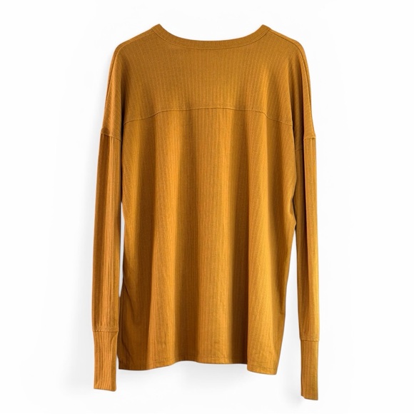 SO Brand Mustard Yellow Ribbed Henley Long Sleeve Hi-Low Top NWT S - Picture 2 of 4